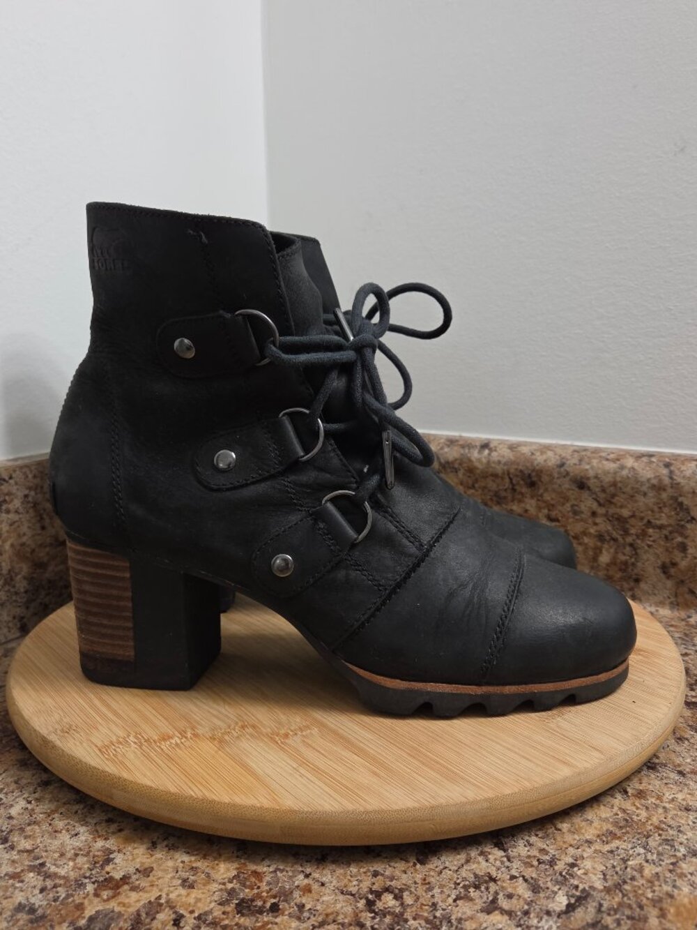 Sorel Addington Womens Black Leather Waterproof Block Heel Ankle Boots Size 10